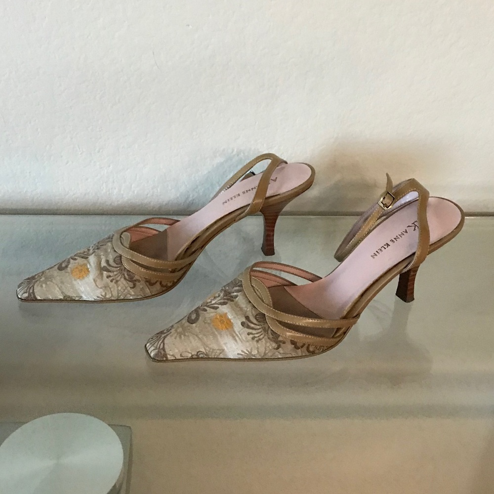 SOLD AK ANNE KLEIN SHOES